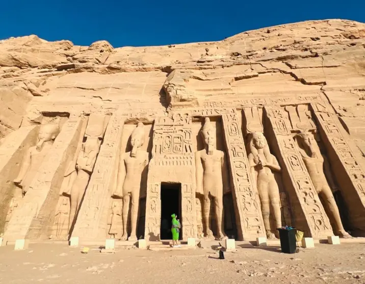 Private  Best Day Tour To Aswan Abu Simbel Temple .